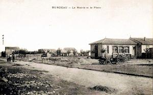 Burdeau - Mairie et Place
